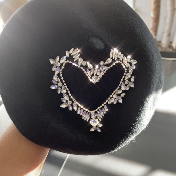 New Black Heart Rhinestones woolen Beautiful casual British painters beret hat - Picture 9 of 9